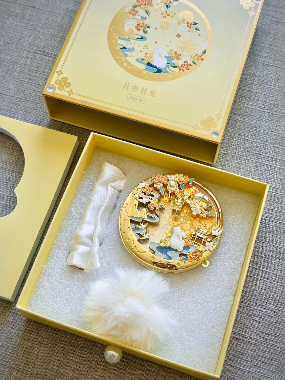 New Forbidden City Osmanthus Moon Rabbit Pocket Mirror – Gift for Her, Portable